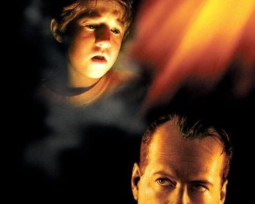 Download The Sixth Sense (1999) Dual Audio {Hindi-English} ESubs BluRay 480p [350MB] || 720p [900MB] || 1080p [3.1GB]