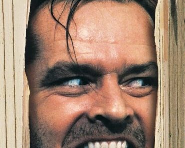 Download The Shining (1980) Extended Cut {English With Subtitles} 480p [550MB] || 720p [1GB] || 1080p [3.2GB]