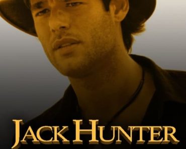 Download Jack Hunter And The Quest For Akhenatens Tomb (2008) Dual Audio (Hindi-English) 480p [300MB] || 720p [1GB]