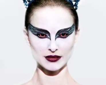 Download Black Swan (2010) {English With Subtitles} BluRay 480p [400MB] || 720p [900MB] || 1080p [2.4GB]