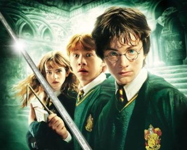Download Harry Potter And The Chamber Of Secrets Ultimate Extended Cut (2002) {Hindi-English} Esubs Bluray 480p [600MB] || 720p [1.6GB] || 1080p [3.7GB]
