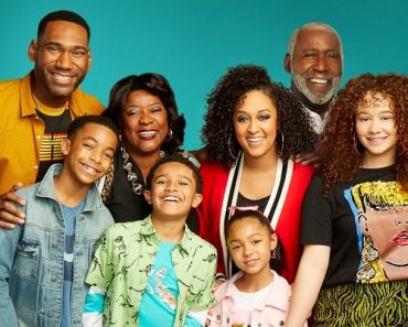 Download Family Reunion (Season 1 – 5) {English With Subtitles} WeB-DL 720p 10Bit [300MB] || 1080p [1GB]