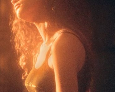 Download 18+ Euphoria (2019-2022) (Season 1-2) {English With Subtitles} WeB-DL 720p 10Bit [250MB] || 1080p 10Bit [800MB]