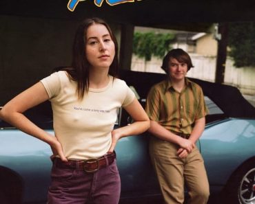 Download Licorice Pizza (2021) {ENGLISH With Subtitles} WEB-DL 480p [500MB] || 720p [1.0GB] || 1080p [2.5GB]