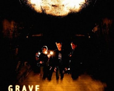 Download Grave Encounters (2011) {English With Subtitles} 480p [400MB] || 720p [700MB]