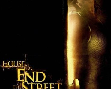 Download House At The End Of The Street (2012) {English With Subtitles} 480p [400MB] || 720p [850MB]