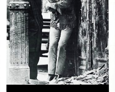 Download Midnight Cowboy (1969) {English With Subtitles} 480p [500MB] || 720p [999MB]
