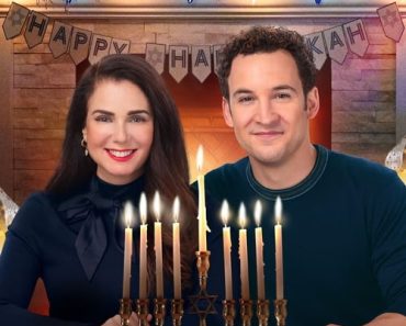 Download Love, Lights, Hanukkah! (2020) {English With Subtitles} 480p [250MB] || 720p [700MB] || 1080p [1.5GB]