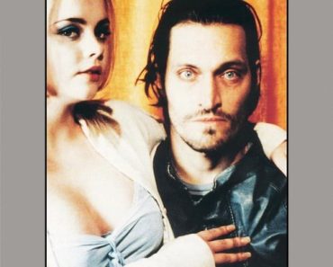 Download Buffalo ’66 (1998) {English With Subtitles} 480p [400MB] || 720p [800MB]
