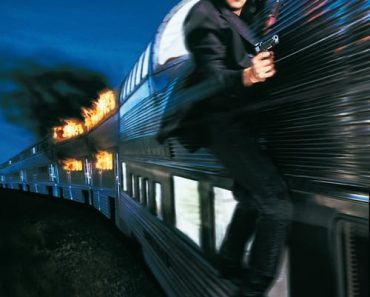 Download Under Siege 2: Dark Territory (1995) {English With Subtitles} 480p [400MB] || 720p [850MB]