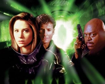 Download Mimic (1997) {English With Subtitles} 480p [450MB] || 720p [950MB]