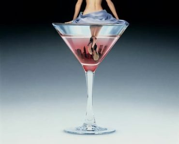 Download Sex And The City (Season 1-6) {English With Subtitles} WeB-HD 720p [140MB] || 1080p [1GB]