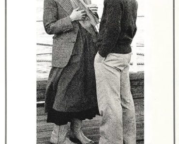 Download Annie Hall (1977) {English With Subtitles} 480p [400MB] || 720p [800MB] || 1080p [2.15GB]