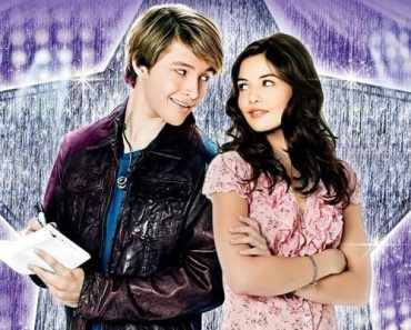 Download StarStruck (2010) {English With Subtitles} 480p [250MB] || 720p [680MB] || 1080p [1.62GB]
