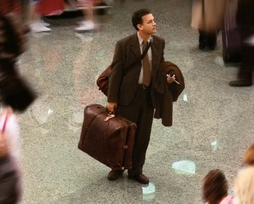 Download The Terminal (2004) Dual Audio (Hindi-English) 480p [400MB] || 720p [1GB] || 1080p [3.95GB]