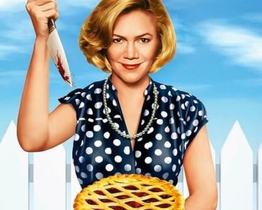 Download Serial Mom (1994) {English With Subtitles} 480p [350MB] || 720p [750MB]