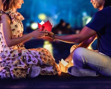Download A Tourist’s Guide To Love (2023) {Hindi-English} WeB-DL HD 480p [315MB] || 720p [870GB] || 1080p [2GB]