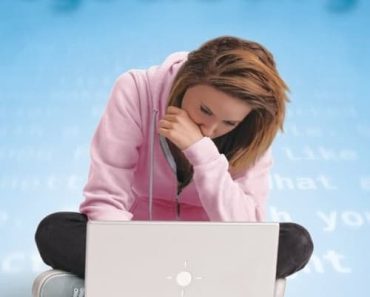 Download Cyberbully (2021) {English With Subtitles} 480p [250MB] || 720p [700MB] || 1080p [1.7GB]