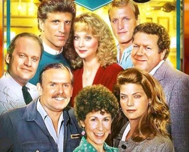 Download Cheers (Season 1-11) {English With Subtitles} WeB-DL 720p [200MB] || 1080p [550MB]